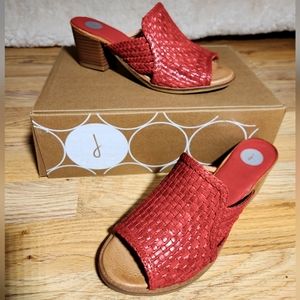 Red sandle heel